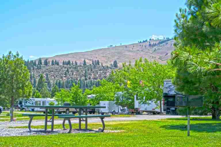 RV Resort outerpark1hdr